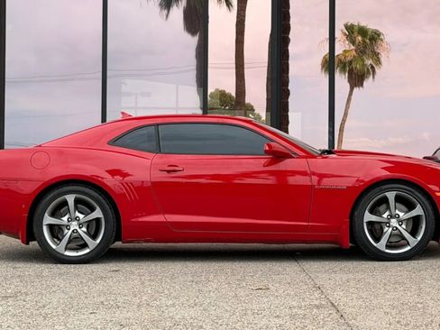 Used 2013 Chevrolet Camaro SS w/ RS Package RWD image 17