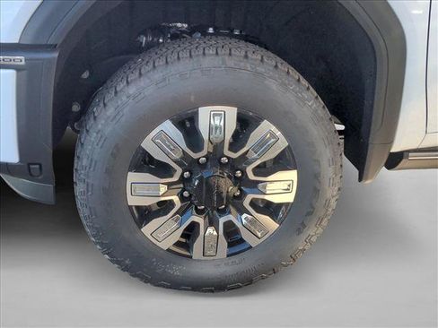 New 2026 GMC Sierra 2500 Denali w/ Denali Reserve Package AWD/4WD image 16