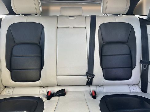 Used 2020 Jaguar F-PACE S image 12