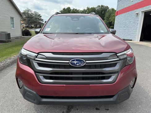 Used 2025 Subaru Forester Premium w/ Convenience Package #1 AWD/4WD image 9