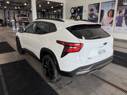 New 2026 Chevrolet Trax ACTIV w/ Driver Confidence Package image 6