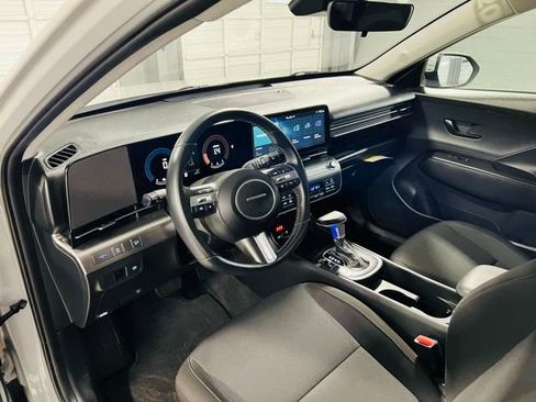 Used 2025 Hyundai Kona SEL image 20