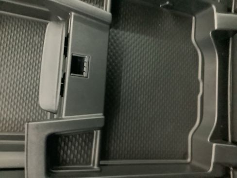 New 2026 RAM 1500 Express AWD/4WD image 19