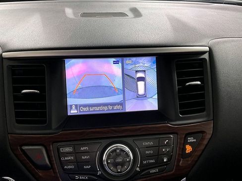 Used 2018 Nissan Pathfinder Platinum image 21