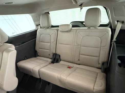 Used 2024 Lincoln Navigator Reserve AWD/4WD image 21