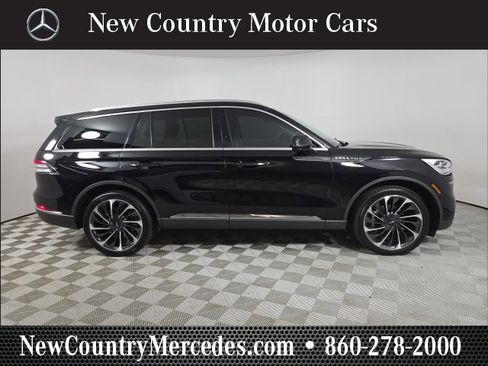 Used 2022 Lincoln Aviator Reserve w/ Equipment Group 201A image 10