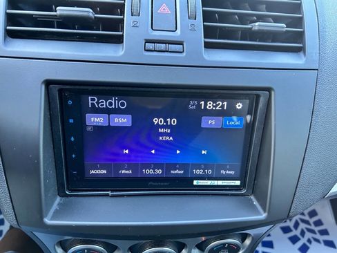 Used 2011 MAZDA MAZDA3 s Grand Touring image 20