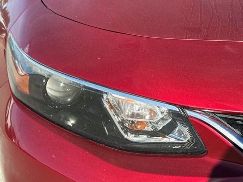 Used 2018 Chevrolet Malibu LT FWD image 31