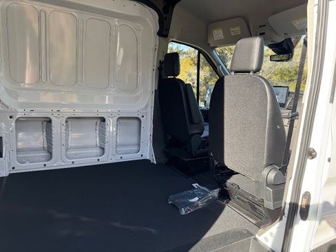 New 2026 Ford Transit 150 148 Medium Roof AWD image 7