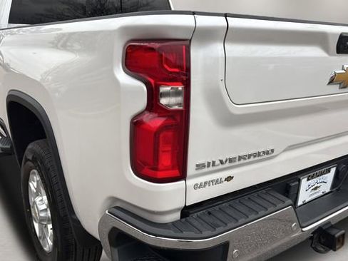 Used 2024 Chevrolet Silverado 2500 LTZ w/ LTZ Premium Package image 36