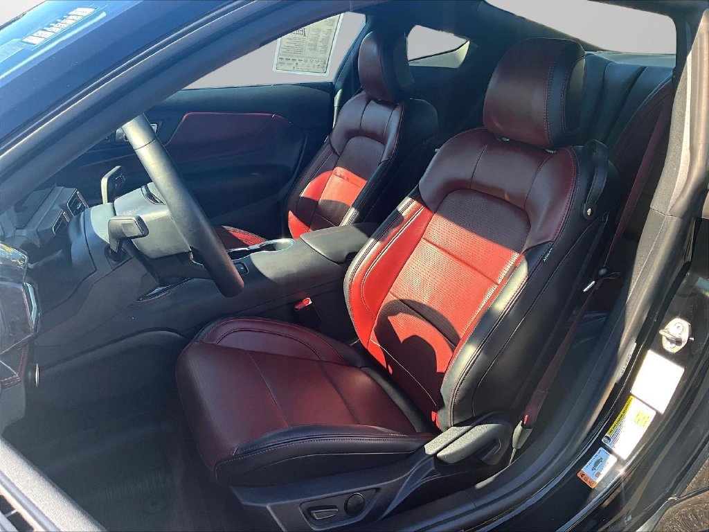 Used 2025 Ford Mustang GT Premium RWD image 23