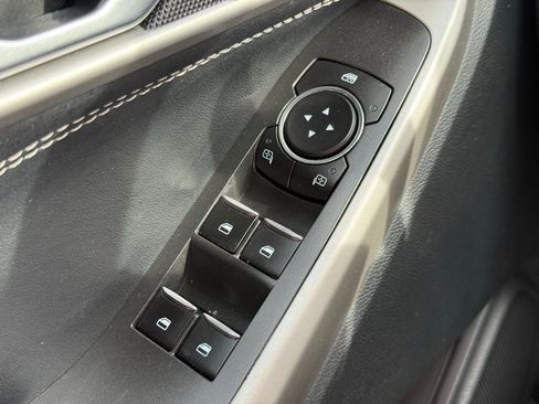 Certified 2023 Ford Explorer XLT w/ Equipment Group 202A image 19