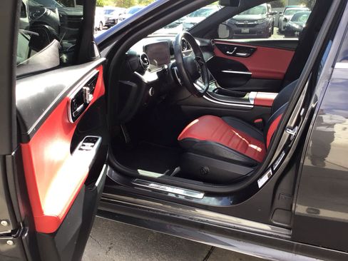 Used 2023 Mercedes-Benz C 43 AMG 4MATIC Sedan image 4