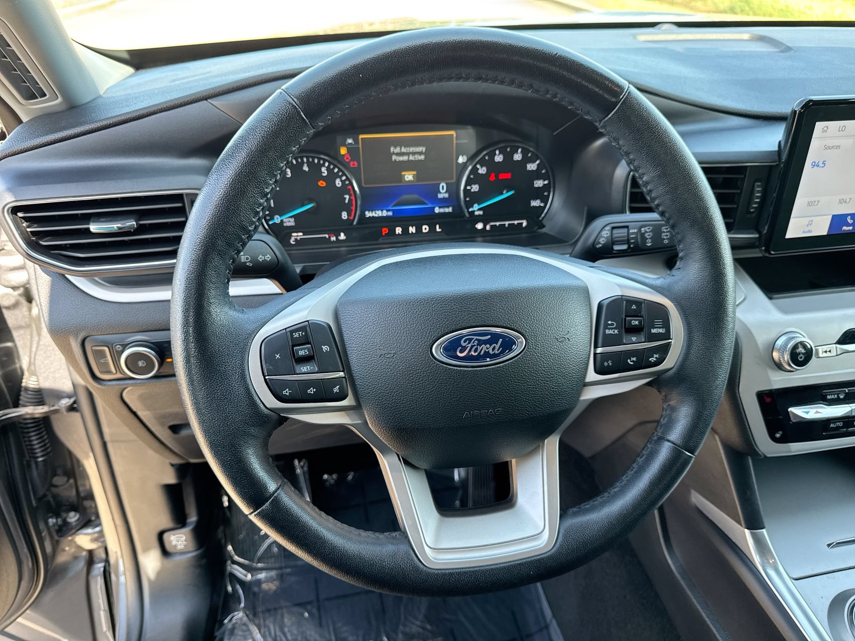 Used 2024 Ford Explorer XLT w/ Equipment Group 202A RWD image 14