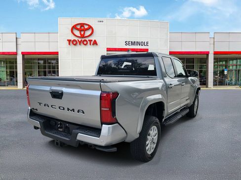 Used 2026 Toyota Tacoma SR5 AWD/4WD image 3