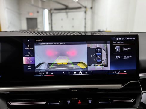 New 2026 BMW 530i xDrive w/ Premium Package image 20