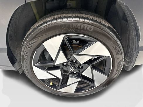Used 2024 Hyundai Kona Limited FWD image 82