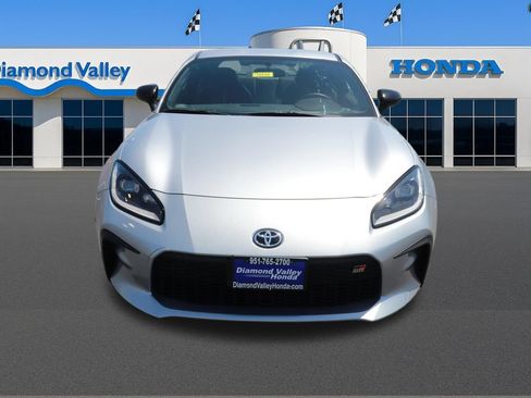 Used 2025 Toyota GR86 Premium w/ Performance Package RWD image 2