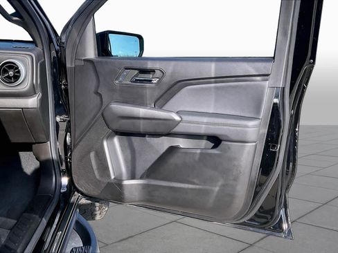 Used 2024 Chevrolet Colorado LT w/ LT Convenience Package II RWD image 22