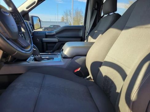 Used 2018 Ford F150 XLT w/ Equipment Group 302A Luxury AWD/4WD image 18