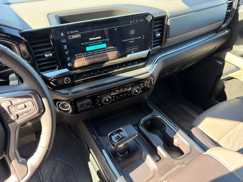 Used 2024 Chevrolet Silverado 1500 ZR2 w/ Technology Package AWD/4WD image 22