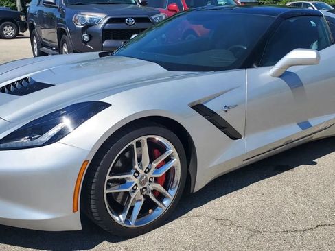 Used 2015 Chevrolet Corvette Stingray Coupe w/ Battery Protection Package RWD image 19