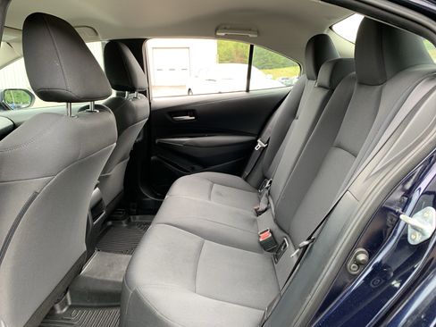 Used 2021 Toyota Corolla LE FWD image 34