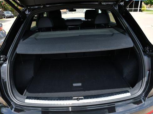 Used 2025 Audi Q3 2.0T Premium image 7