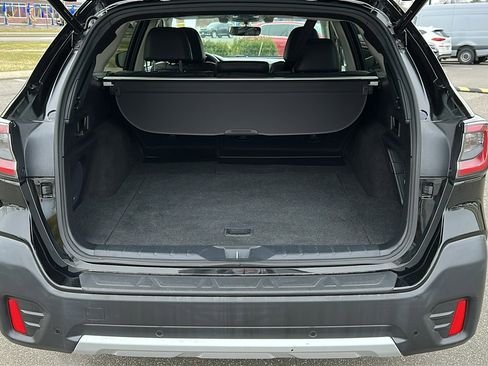Used 2020 Subaru Outback Limited AWD/4WD image 23