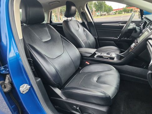 Used 2017 Ford Fusion Energi Titanium FWD image 13