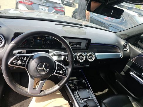 Used 2022 Mercedes-Benz EQB 350 4MATIC image 6