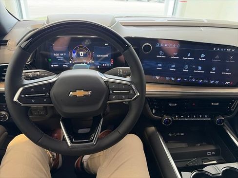New 2026 Chevrolet Tahoe High Country AWD/4WD image 17