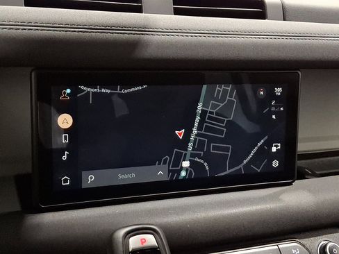 Used 2021 Land Rover Defender 110 SE image 16