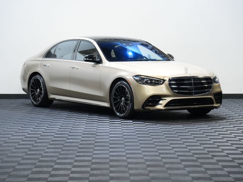 Used 2023 Mercedes-Benz S 580 4MATIC Sedan image 5