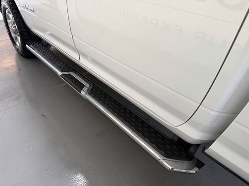 Used 2024 RAM 2500 Big Horn AWD/4WD image 36