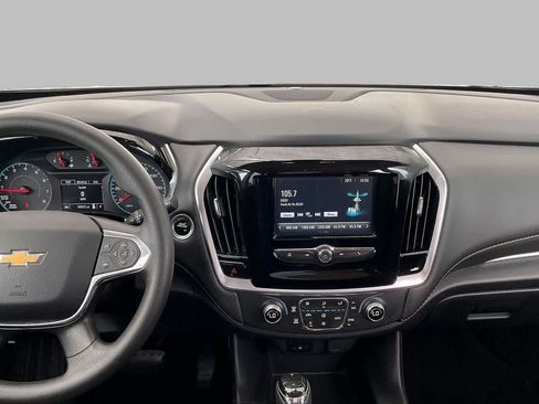 Used 2019 Chevrolet Traverse LS w/ LPO, Blackout Package FWD image 8