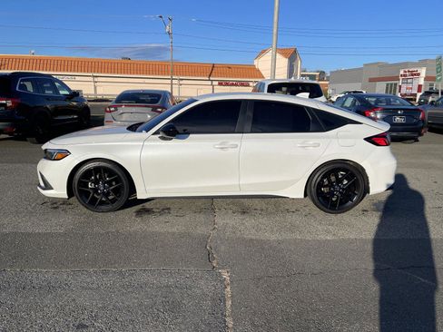 Used 2024 Honda Civic Sport image 17