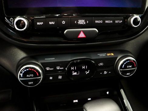 Used 2025 Kia Soul EX image 35