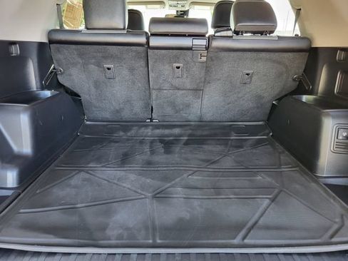 Used 2023 Toyota 4Runner SR5 Premium w/ SR5 Premium Package AWD/4WD image 27