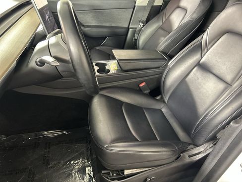 Used 2022 Tesla Model Y Long Range AWD/4WD image 20