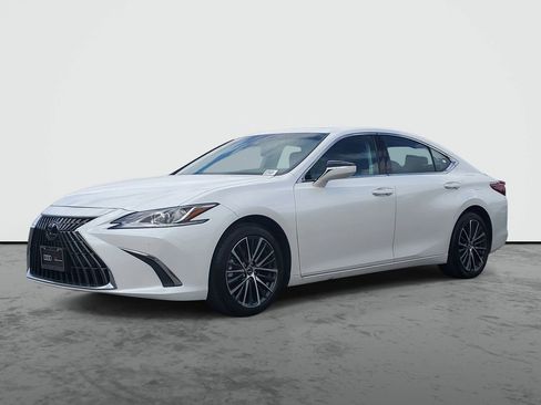 Used 2025 Lexus ES 300h w/ Premium Package FWD image 2