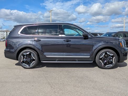 New 2025 Kia Telluride EX image 4
