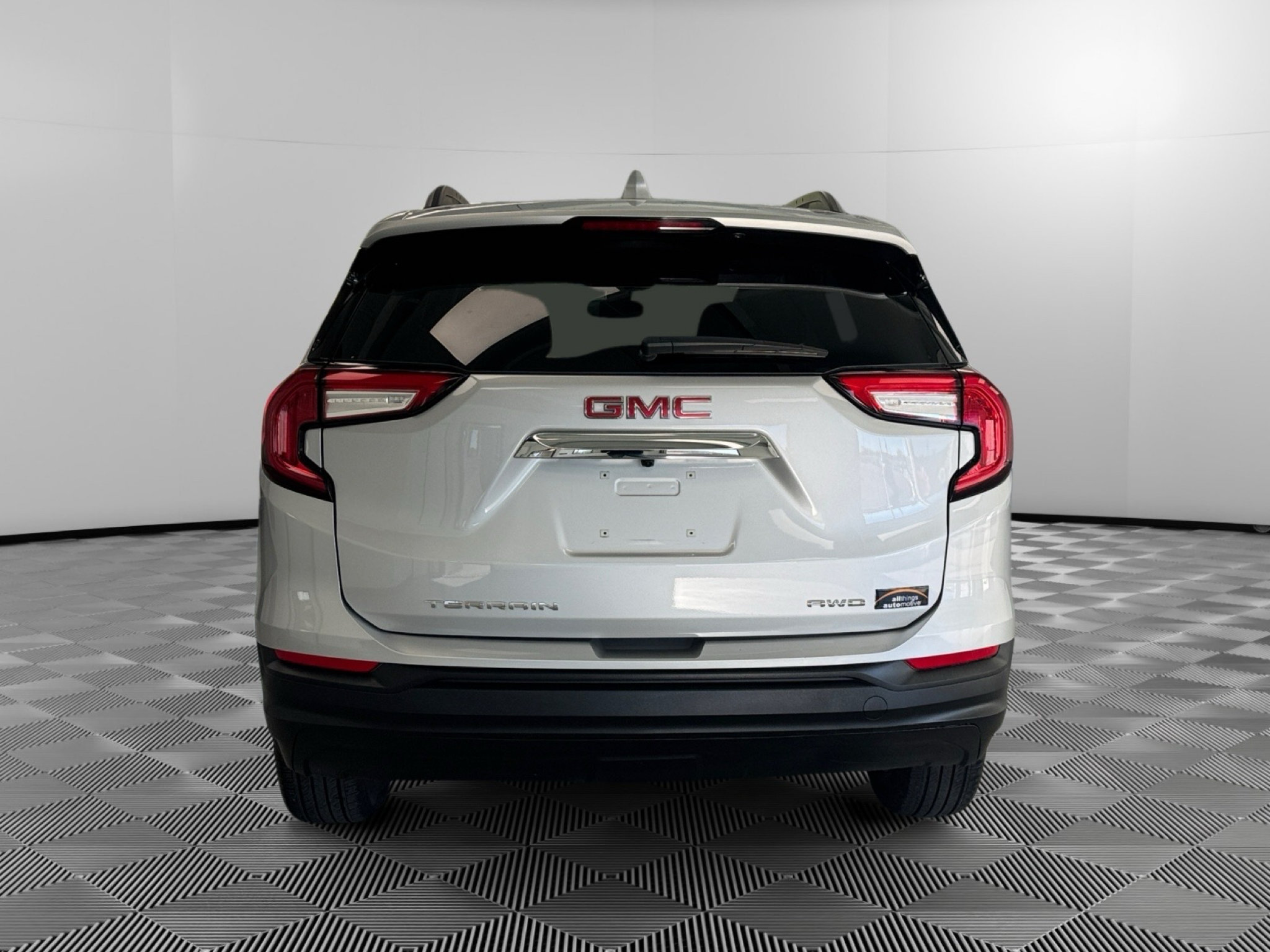 Used 2022 GMC Terrain SLE w/ Driver Convenience Package AWD/4WD image 7