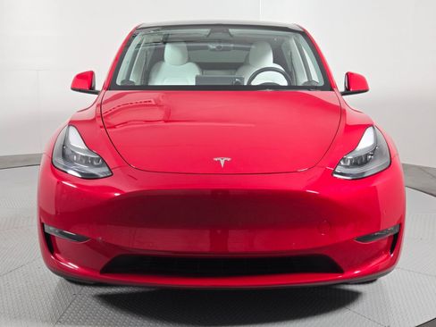Used 2022 Tesla Model Y Performance AWD/4WD image 8