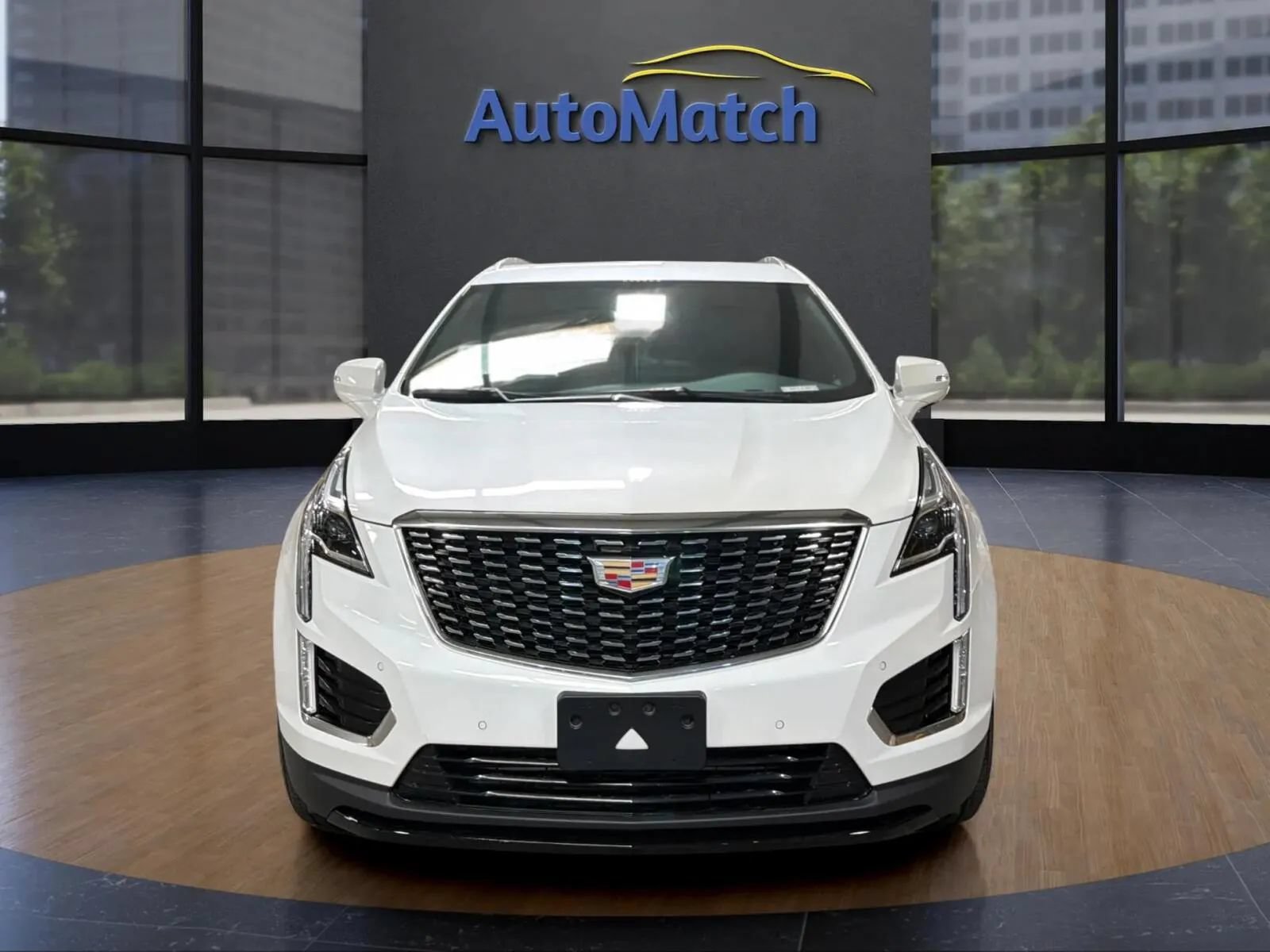 Used 2025 Cadillac XT5 Luxury w/ LPO, Floor Liner Package FWD image 3