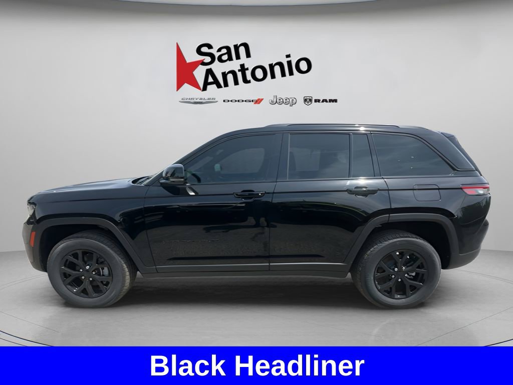 New 2025 Jeep Grand Cherokee Altitude RWD image 9