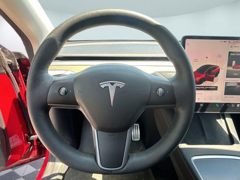 Used 2022 Tesla Model Y Performance AWD/4WD image 19