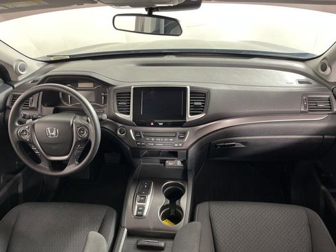 Used 2020 Honda Ridgeline Sport image 16