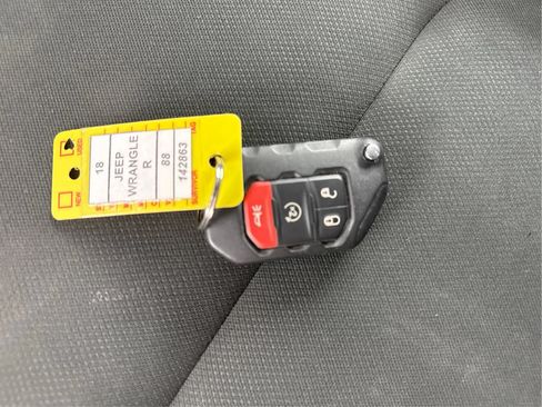 Used 2018 Jeep Wrangler Unlimited Sport S AWD/4WD image 40