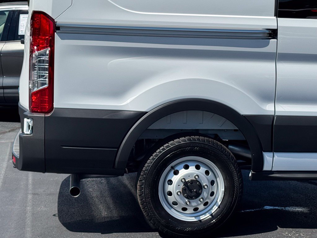 Used 2025 Ford Transit 150 Low Roof AWD w/ Load Area Protection Package image 36